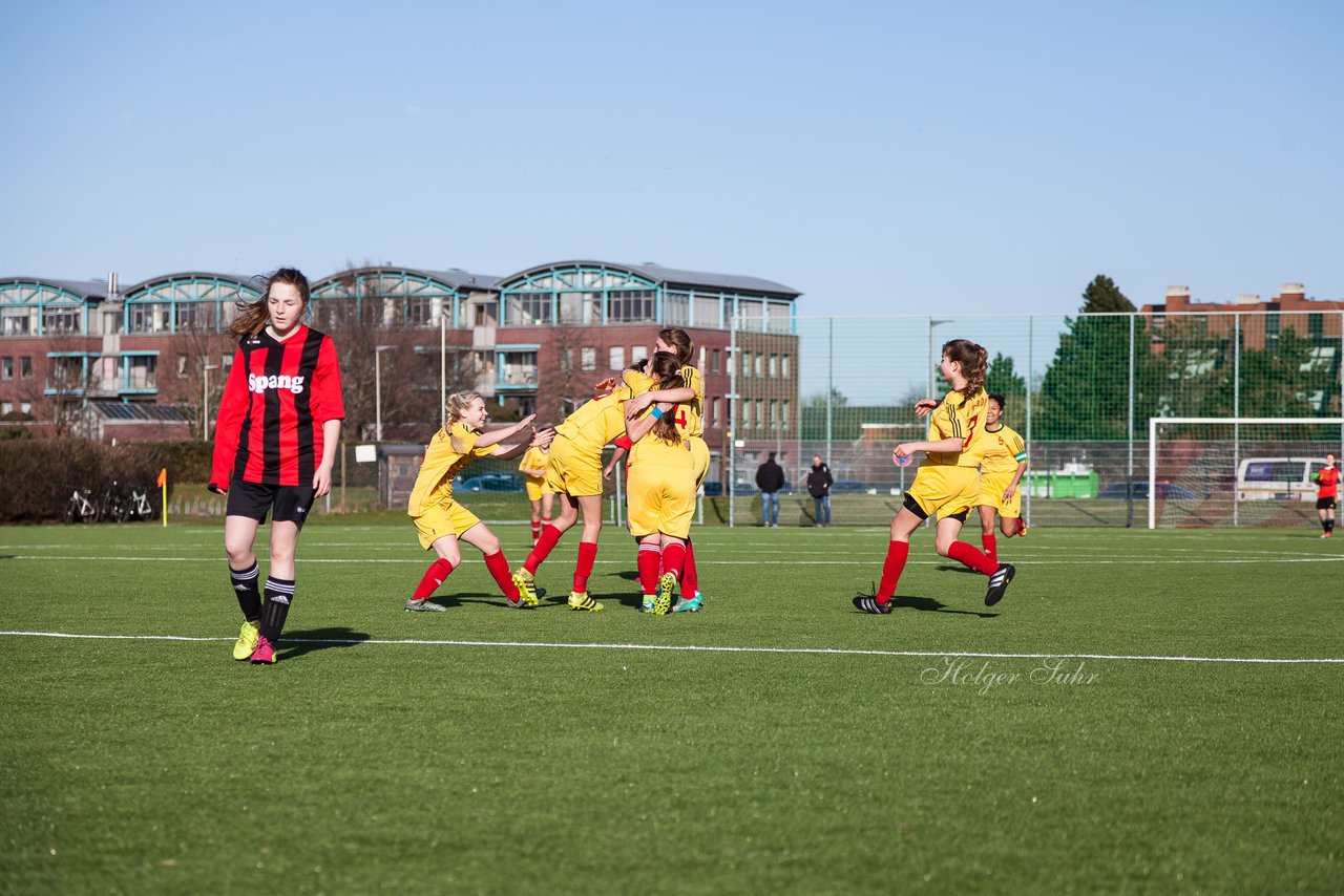 Bild 310 - B-Juniorinnen SG Weststeinburg/Bei - SV Fisia 03 : Ergebnis: 1:2